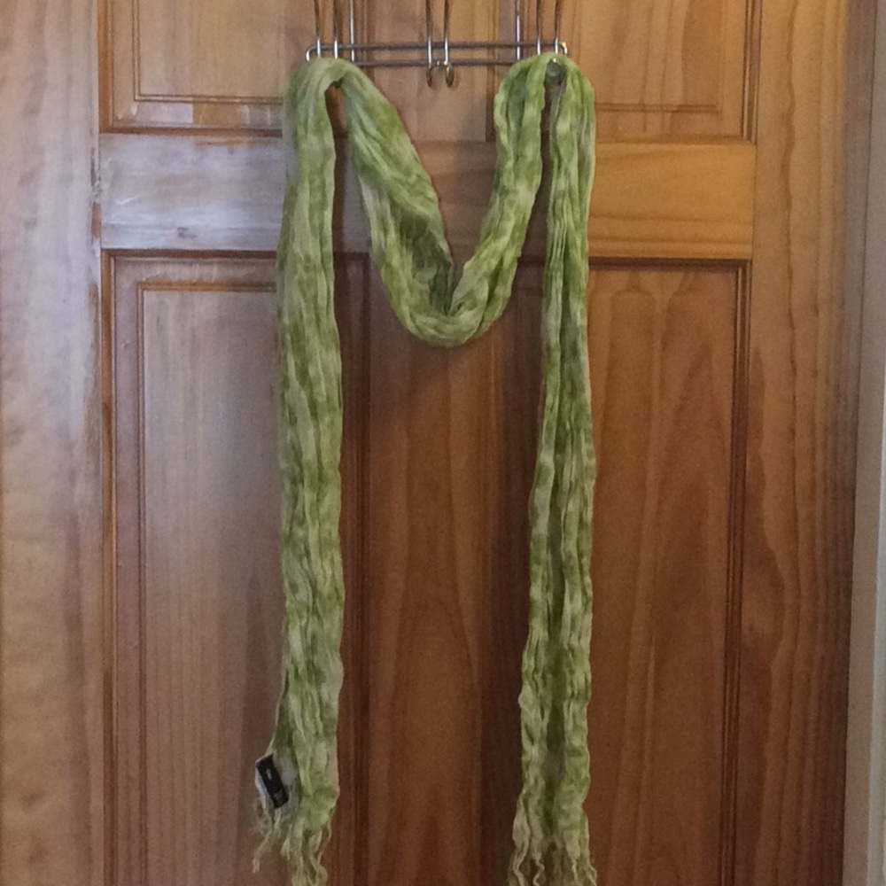 Spring scarf - Picture 2 of 4